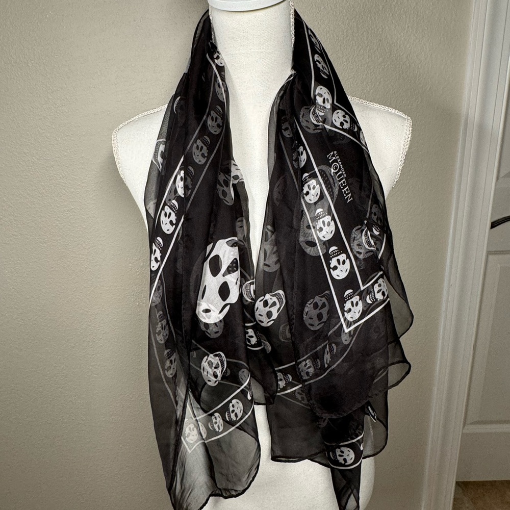 Alexander McQueen scarf